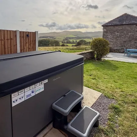 Luxury 4-bed Retreat In Yorkshire Dales Feriehus